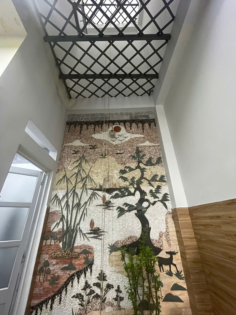 -NHÀ ĐẸP - KIÊN CỐ VÀO Ở NGAY ĐÓN TẾT -TẶNG FULL NỘI THẤT - ĐƯỜNG NHỰA XE -TẢI TRÁNH - KHU DÂN TRÍ TOÀN NHÀ CAO -TẦNG - LÊ THỊ RIÊNG Q12.